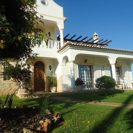 Vivenda L'Olivier Acomodação com café da manhã Quarteira Exterior foto
